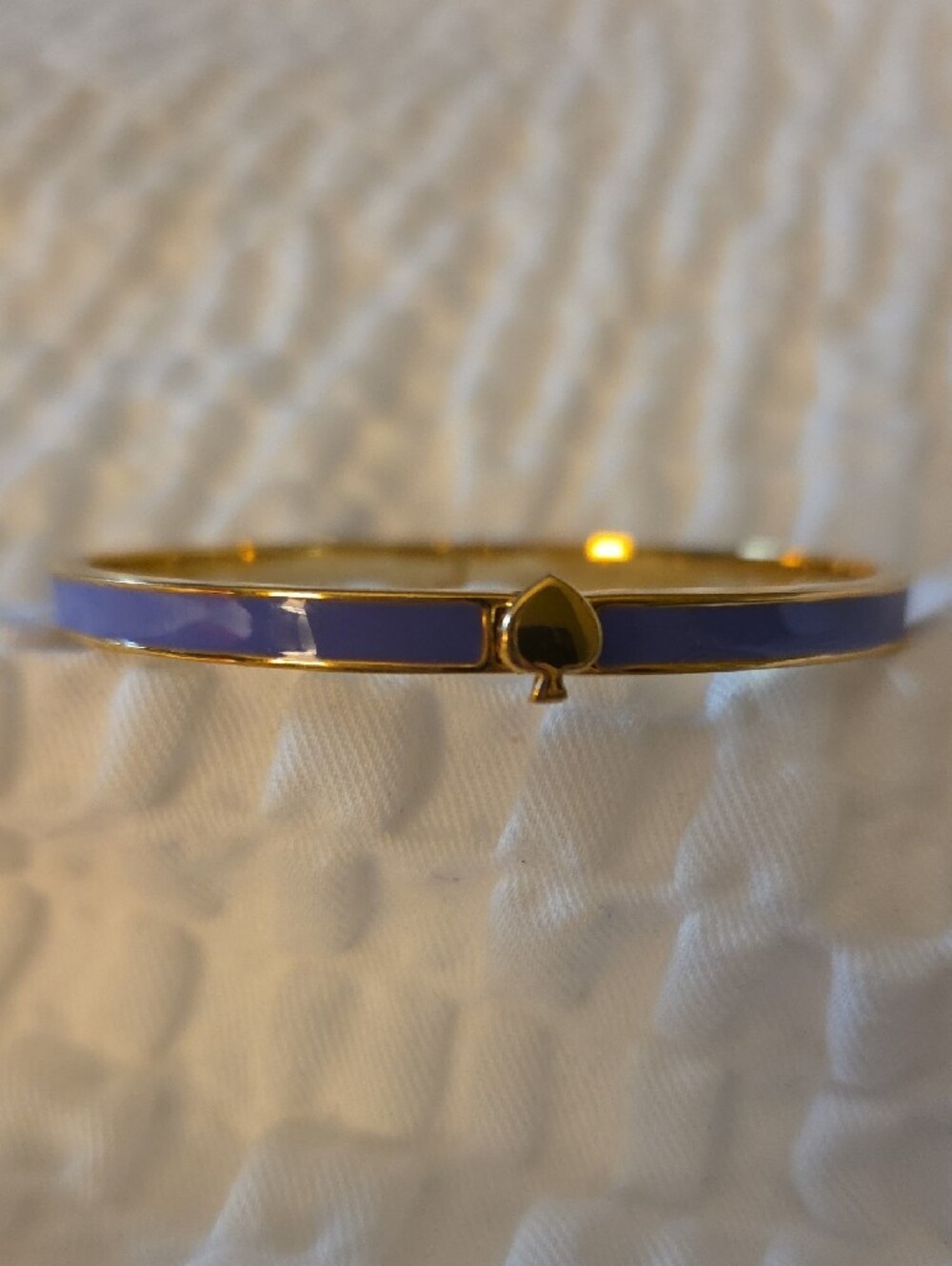 kate spade NWOT Gold-Tone Bracelet with Purple Enamel and Spade Accent - Picture 2 of 6